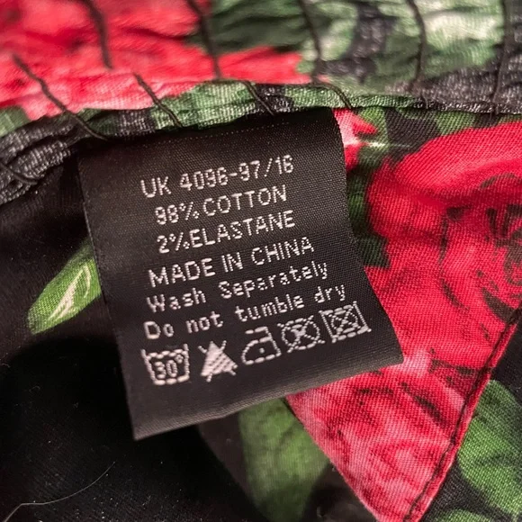 Hell Bunny Vixen XS Red Rose Floral on Black Swing, Vintage Dress Halter - Picture 3 of 9